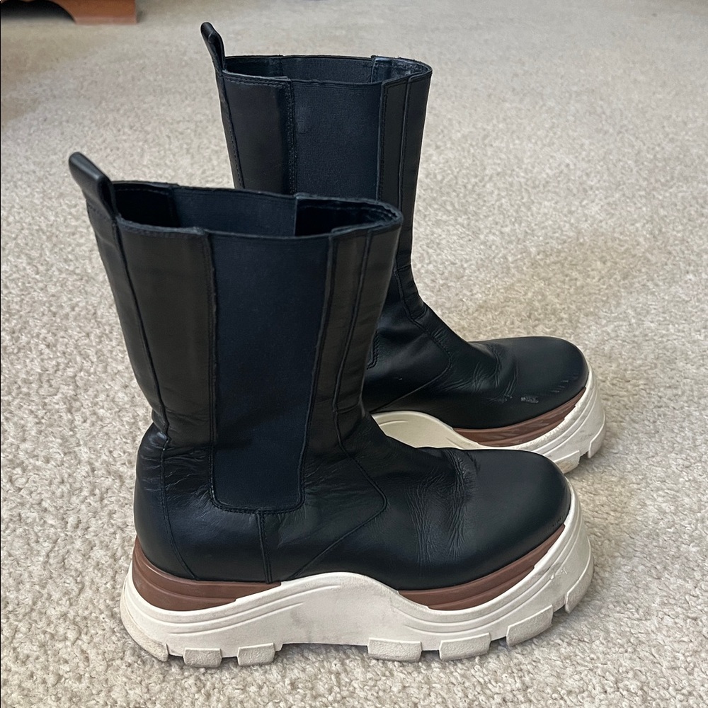 Alohas Phoenix boots - Picture 4 of 8